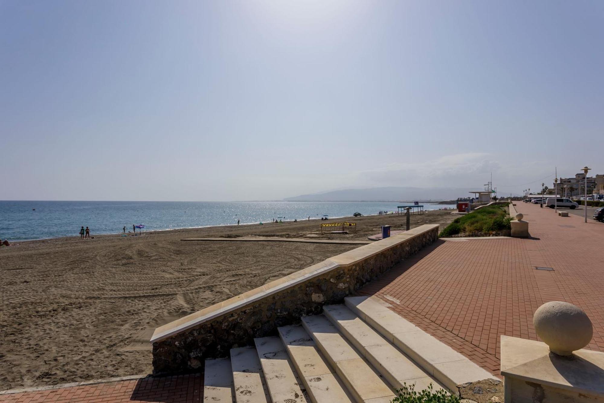 Bajo Primera Linea Playa, Retamar, Cabo De Gata, Wifi ريتامار المظهر الخارجي الصورة